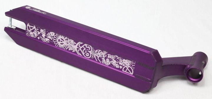 Deck Apex Peg Cut 19.3 x 5 Bianca Dilworth