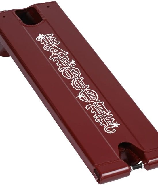 Deck Tilt Selects Karocque Wine
